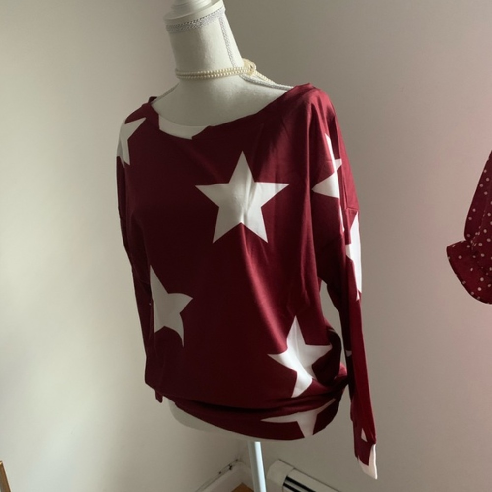 Red sweetheart Top - Picture 11 of 11